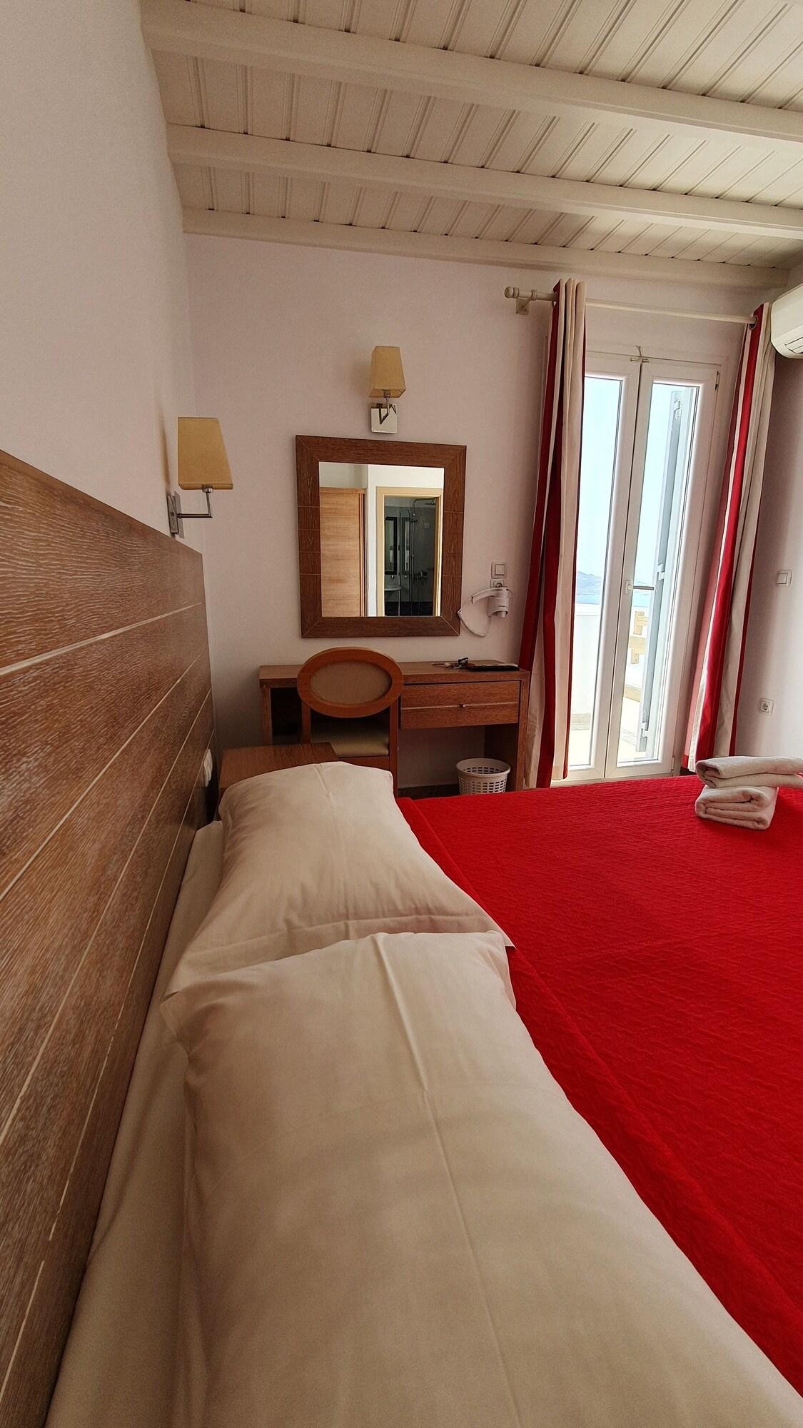 Gorgona Mykonos Town